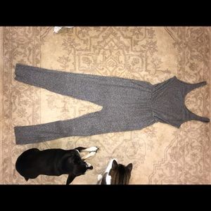 Grey Loose-Fit Jumpsuit w/ 2 Pockets